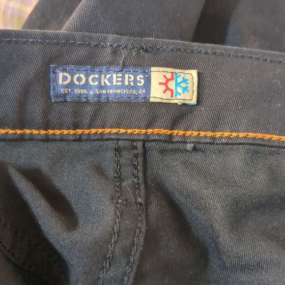 Dockers Straight Fit Casual Pants Men's Size 32x30 - Picture 7 of 10